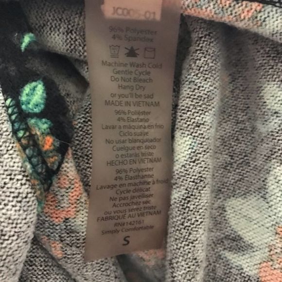 LulaRoe Joy Sleeveless Vest Small black floral - Picture 5 of 10